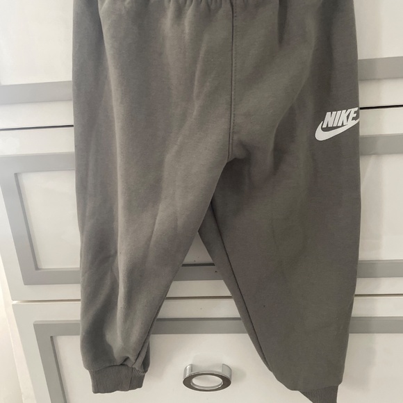 nike set - Picture 2 of 3